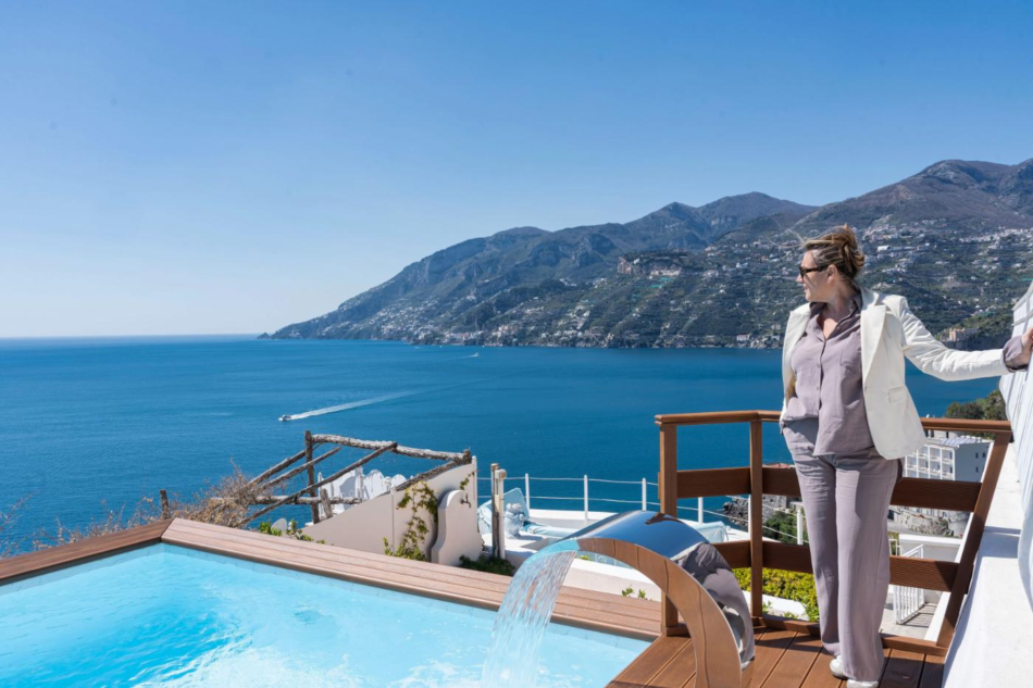 Vue sur la piscine