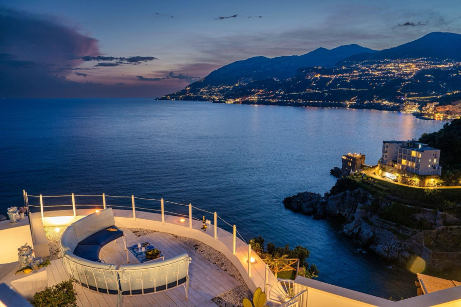 The Perfect Amalfi Coast Bachelorette: Four Days Based at Villa Costanza Amalfi Coast